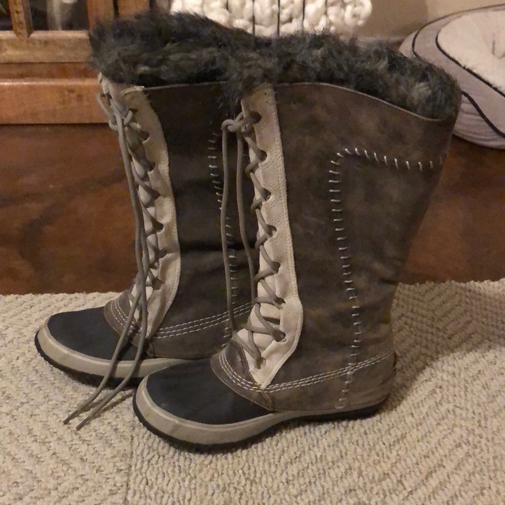 Sorel tall boots